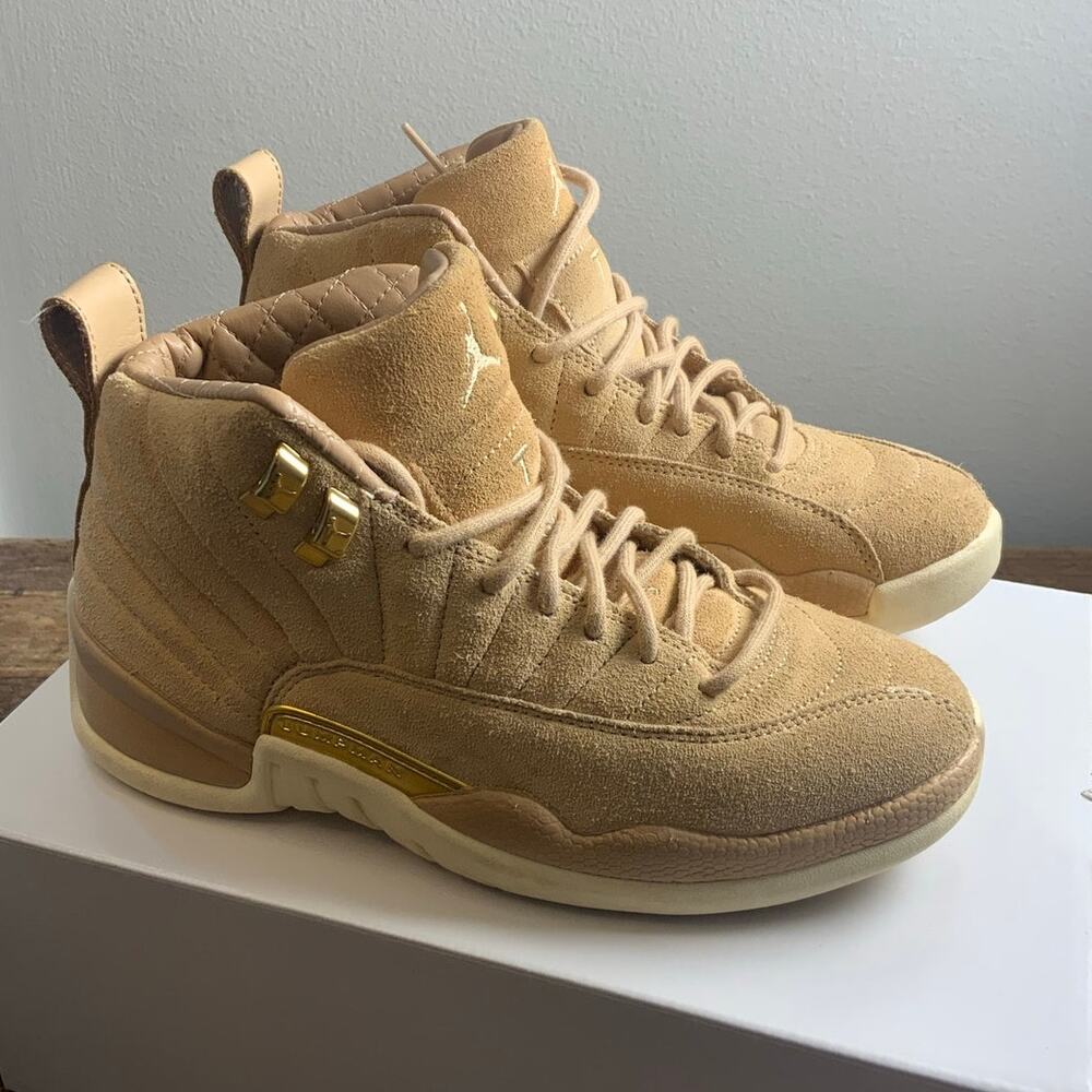Air Jordan 12 Retro 'Vachetta Tan' sneakers tan suede upper size 5.5